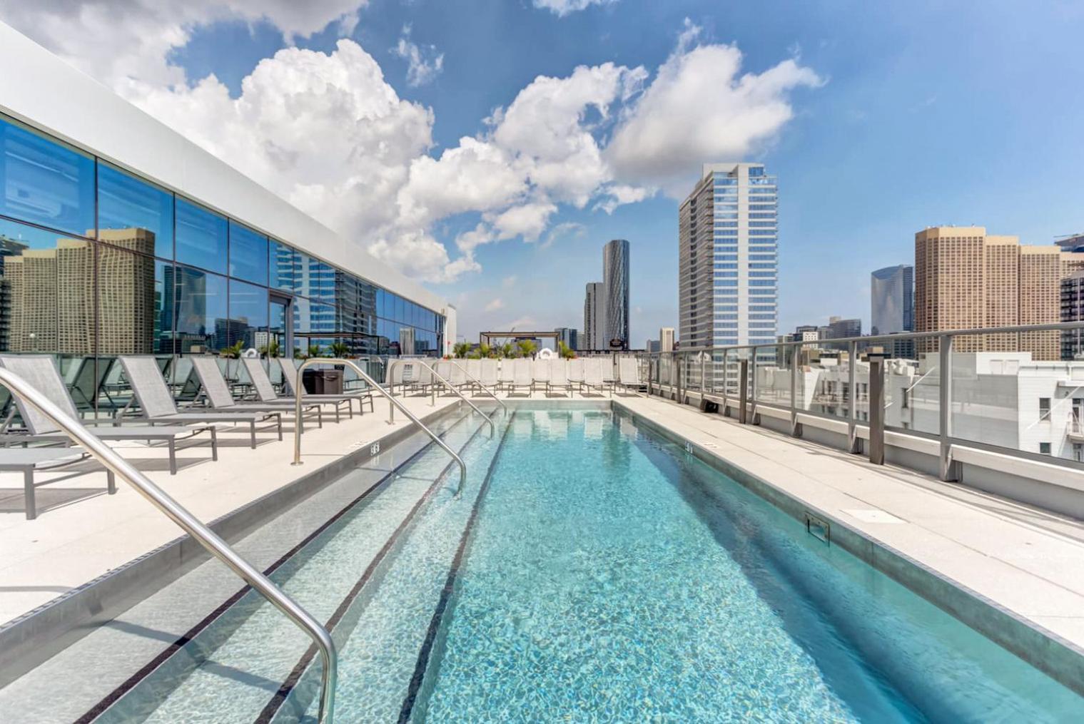 W Loop 1Br W Gym Pool In Heart Of Greektown Chi-537 Daire Chicago Dış mekan fotoğraf